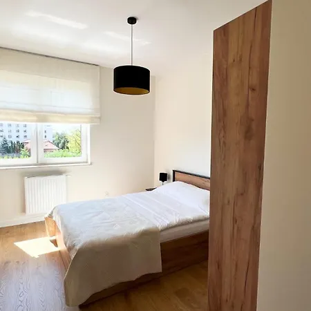 Sosnowa Bezplatny Parking Διαμέρισμα